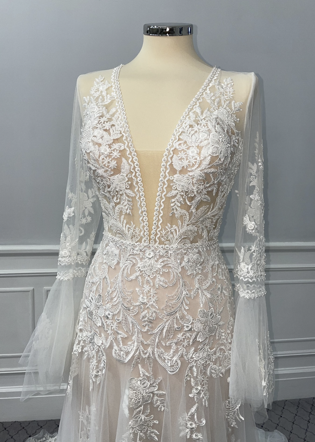 Pronovias Crystal