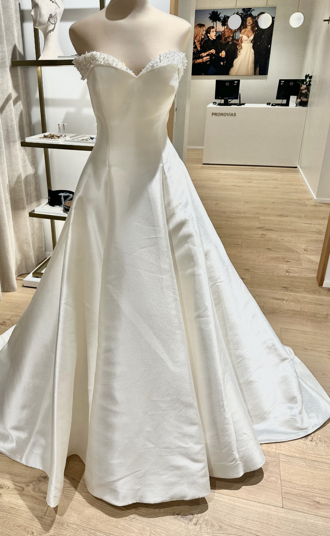 Pronovias Rea