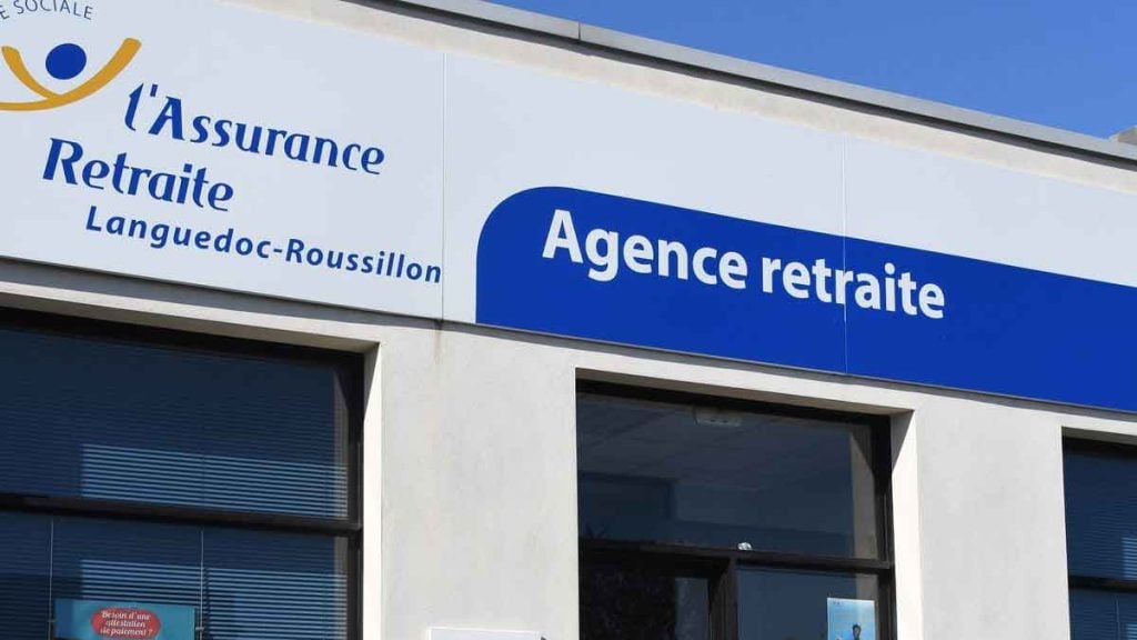 C’est officiel  le gouvernement vient de fixer le montant maximum de retraite en 2026, les réactions sont nombreuses