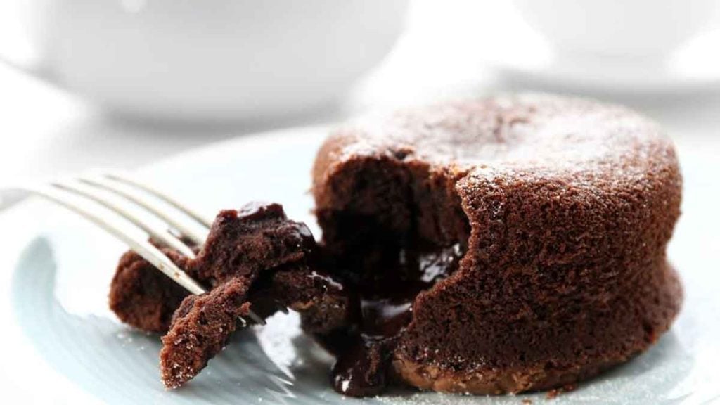 Marmiton jubile  Yann Couvreur partage enfin les secrets de son fondant au chocolat légendaire à reproduire sans se ruiner